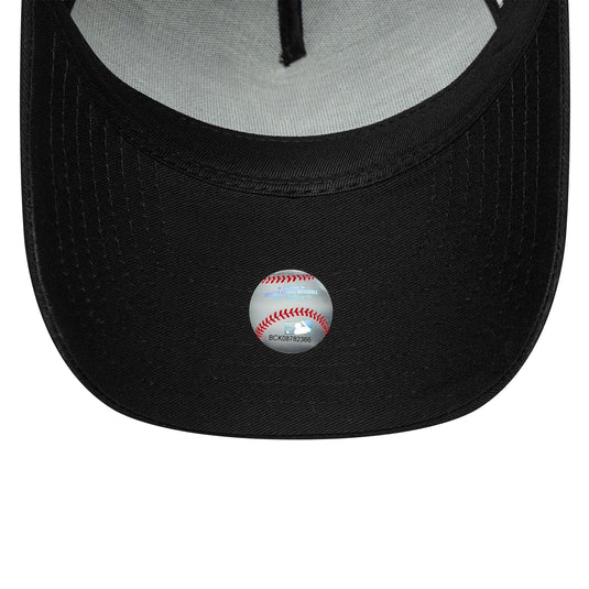 Gorra New Era New York Yankees MLB Metallic 9FORTY A-Frame Trucker Mujer Negro