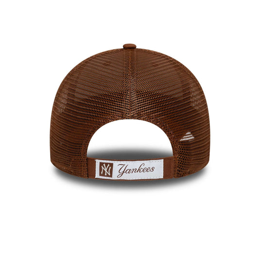 Gorra New Era MLB Homefield New York Yankees 9FORTY Trucker Marrón