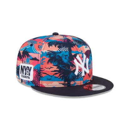 Imagen de Gorra New York Yankees MLB Spring Training Fan Pack 2025 Print 9FIFTY Snapback Talla OSFM